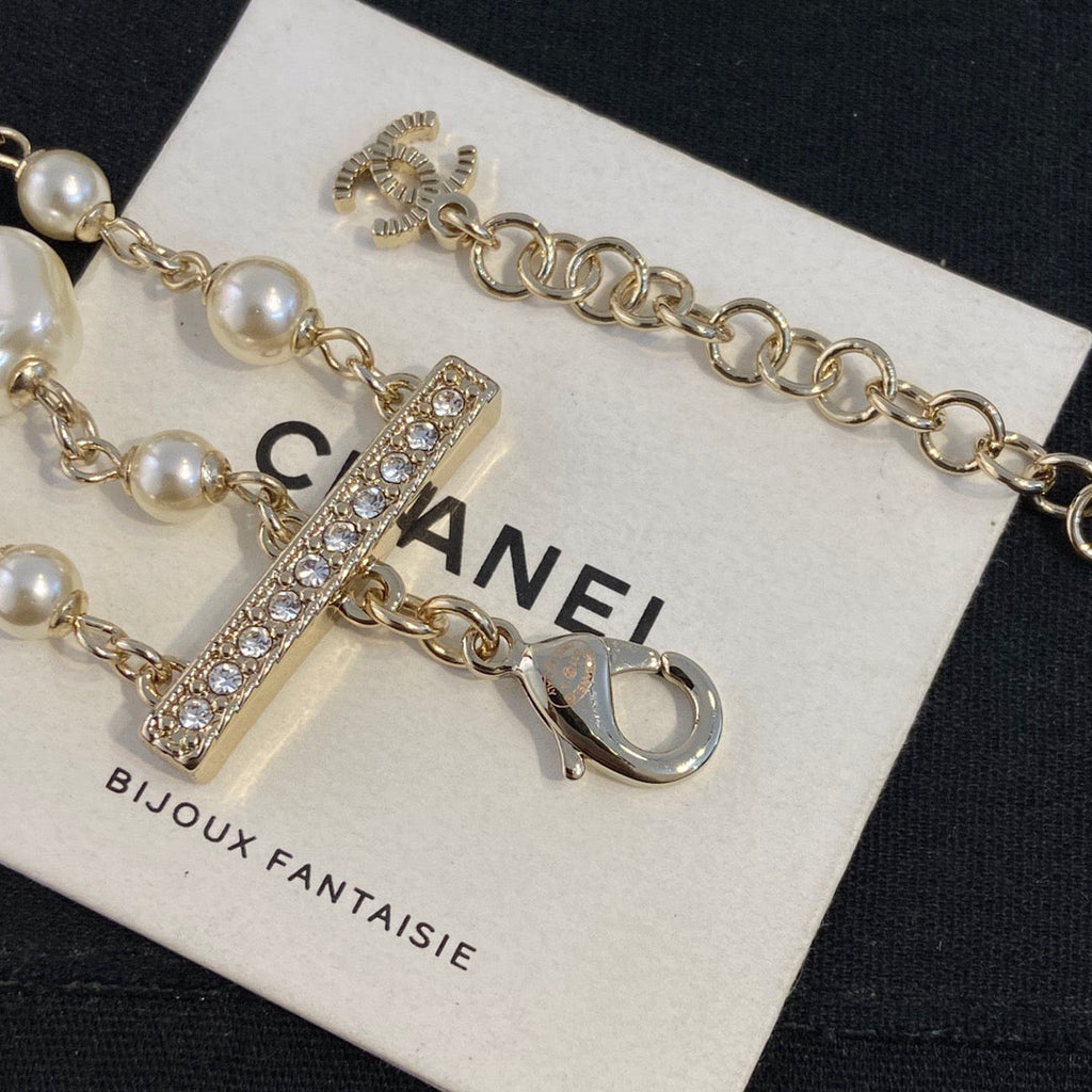 Chanel Pearl Sweater Necklace Choker
